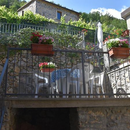 Casa Nel Borgo Antico Villa Quaratica Luaran gambar