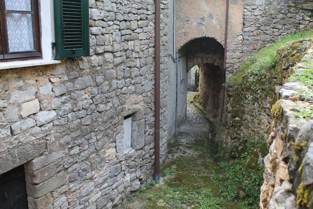 Casa Nel Borgo Antico Villa Quaratica Luaran gambar