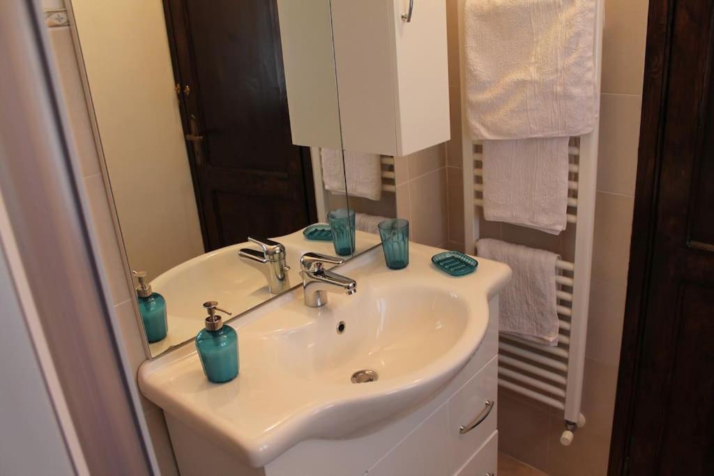 Casa Nel Borgo Antico Villa Quaratica Luaran gambar