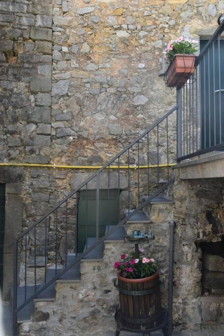 Casa Nel Borgo Antico Villa Quaratica Luaran gambar